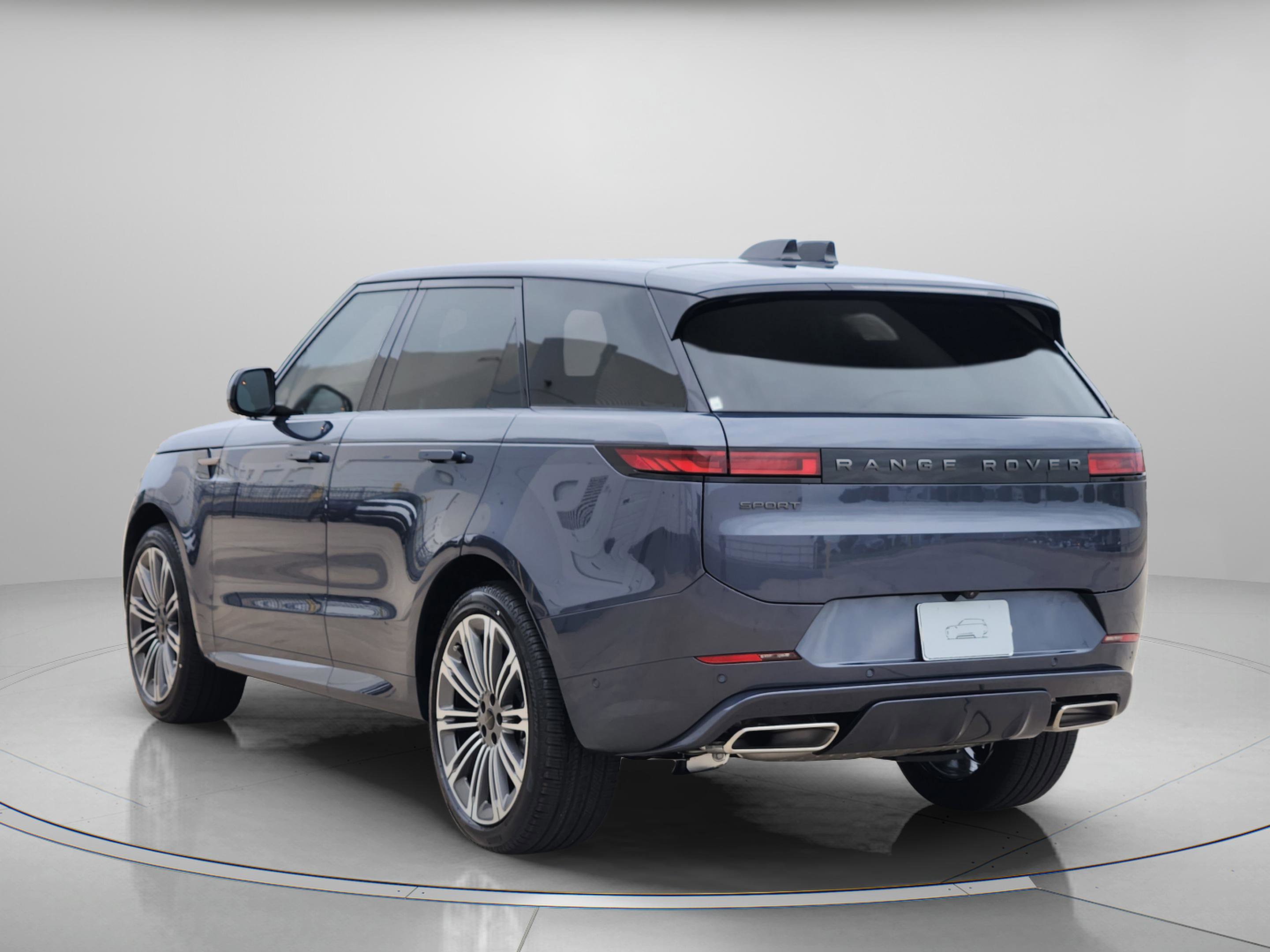 New 2026 Land Rover Range Rover Sport Dynamic SE AWD/4WD image 3