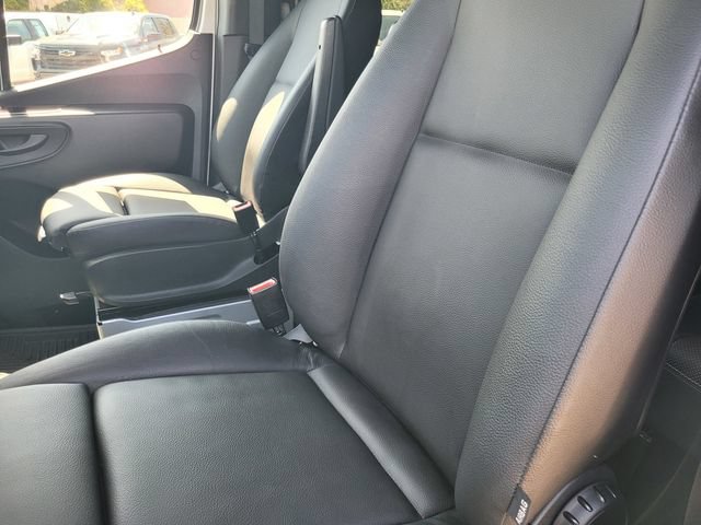 Used 2024 Mercedes-Benz Sprinter 2500 image 11
