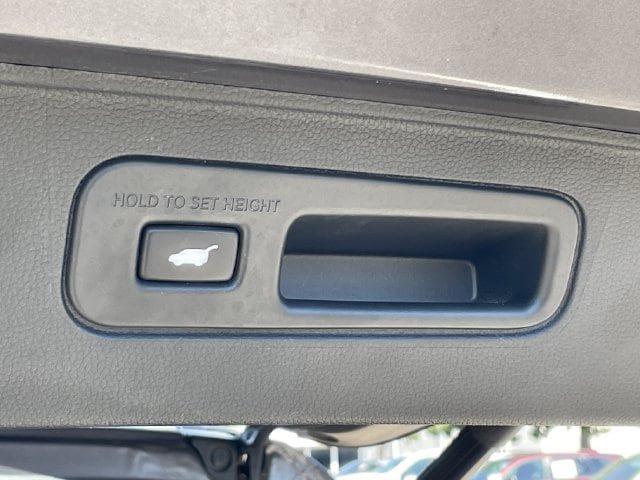Certified 2023 Honda Pilot Elite image 32
