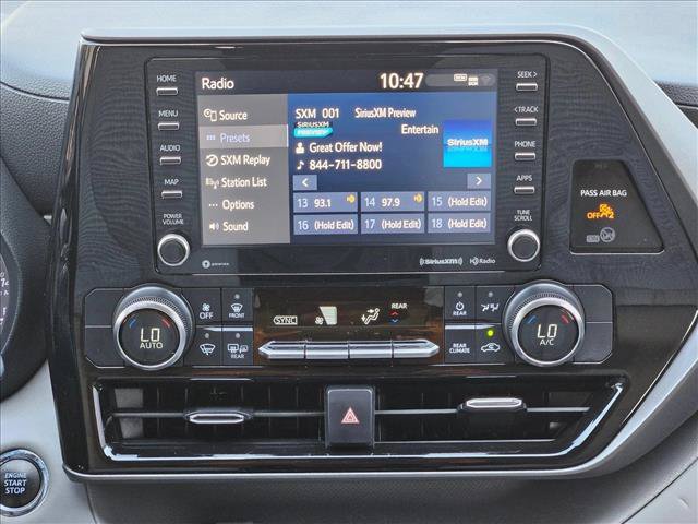 Used 2022 Toyota Highlander LE AWD/4WD image 13