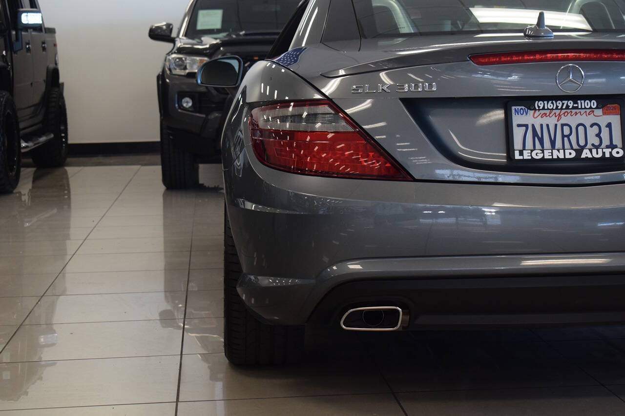 Used 2016 Mercedes-Benz SLK 300 image 10