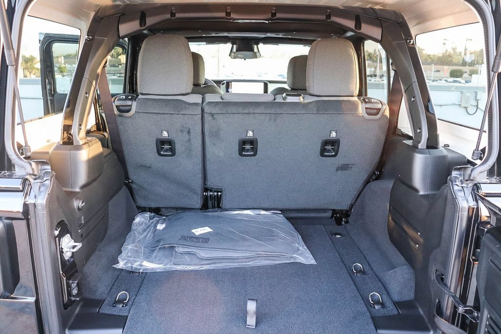 New 2026 Jeep Wrangler Unlimited Sport AWD/4WD image 29