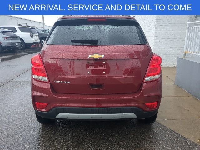 Used 2022 Chevrolet Trax LT w/ LT Convenience Package image 6