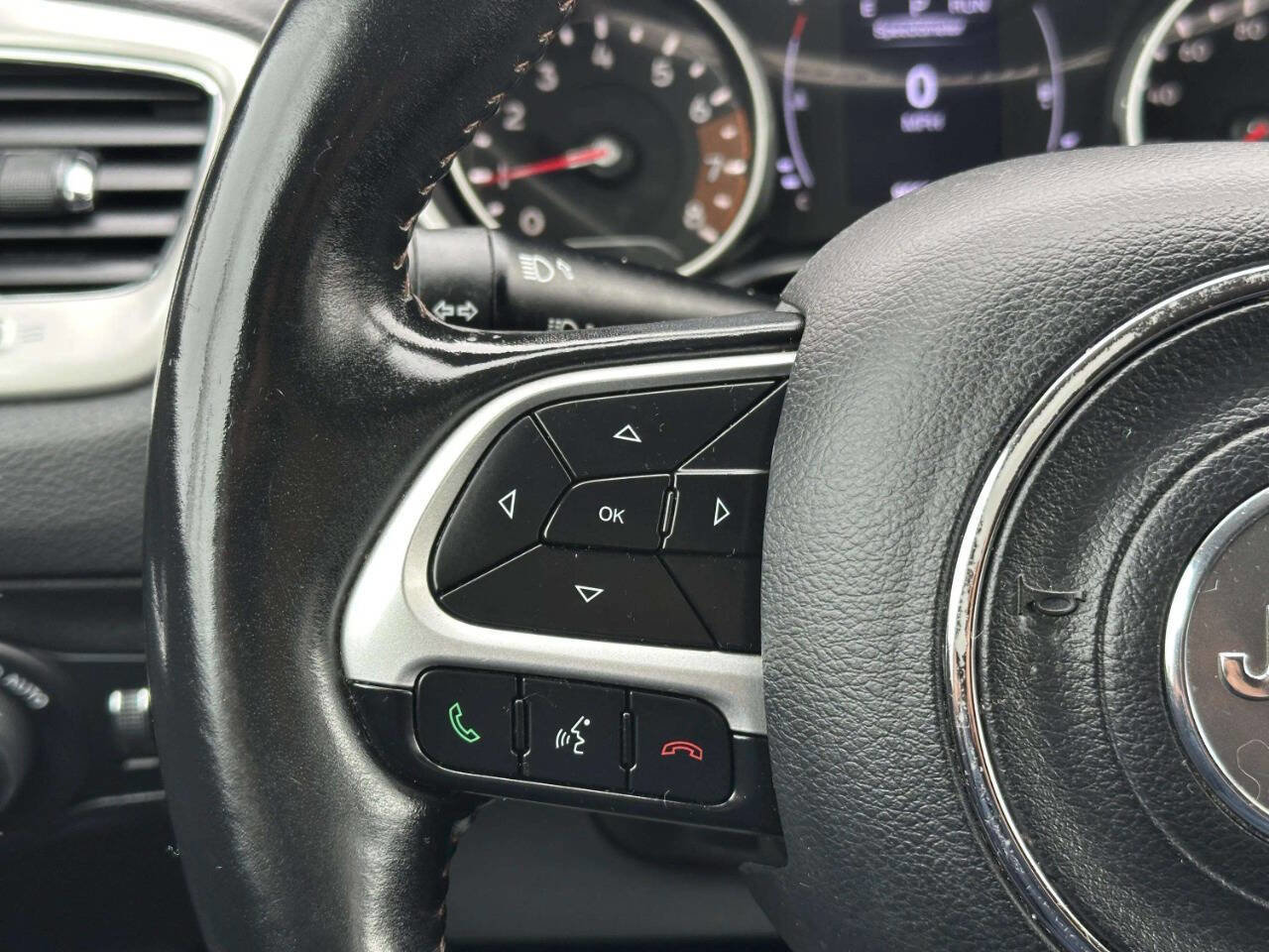 Used 2019 Jeep Compass Latitude w/ Cold Weather Group image 31