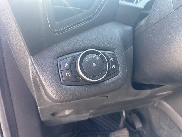 Used 2016 Ford Escape Titanium image 10