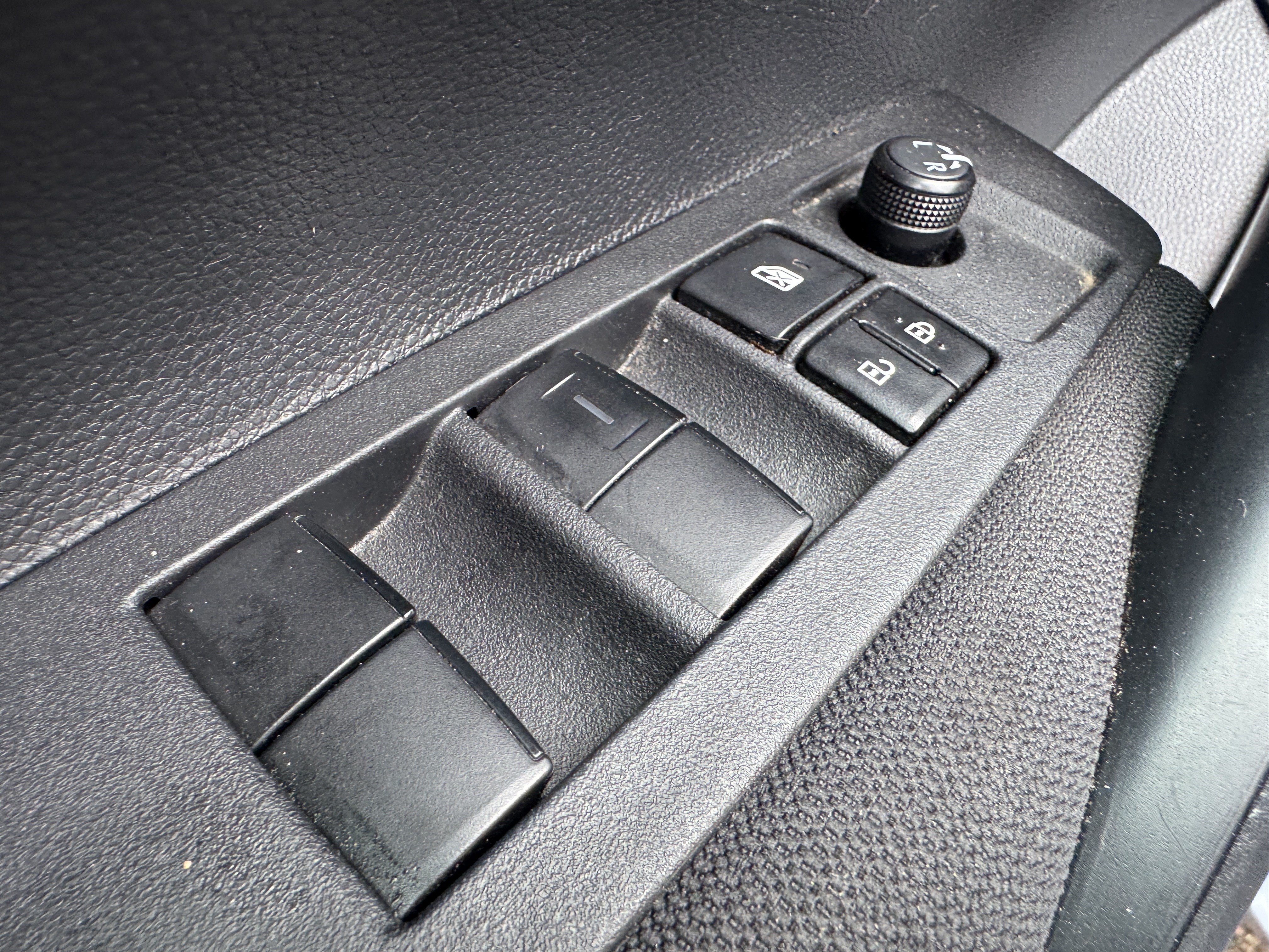 Certified 2025 Toyota Corolla LE FWD image 19