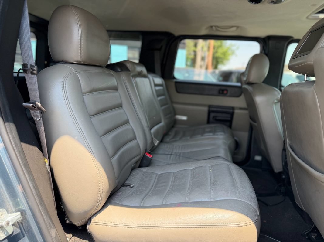 Used 2005 HUMMER H2 w/ Preferred Equipment Group AWD/4WD image 6