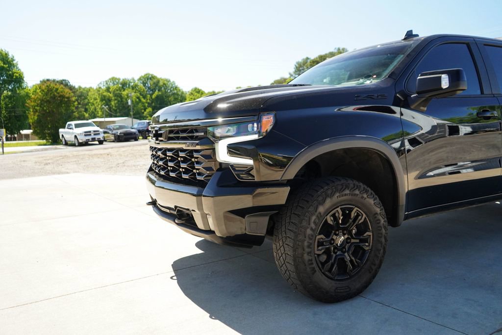 Used 2022 Chevrolet Silverado 1500 ZR2 w/ Technology Package AWD/4WD image 18