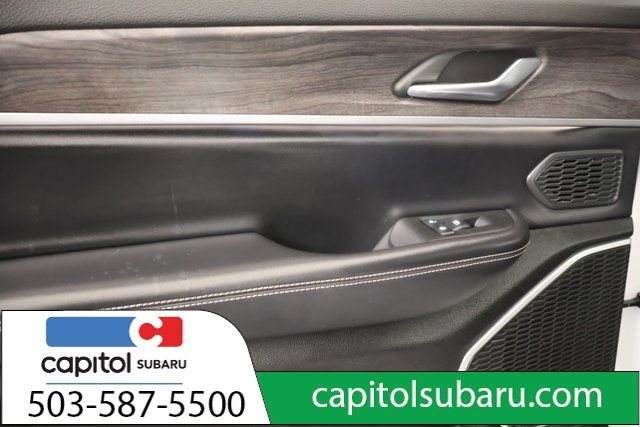 Used 2021 Jeep Grand Cherokee L Limited image 29