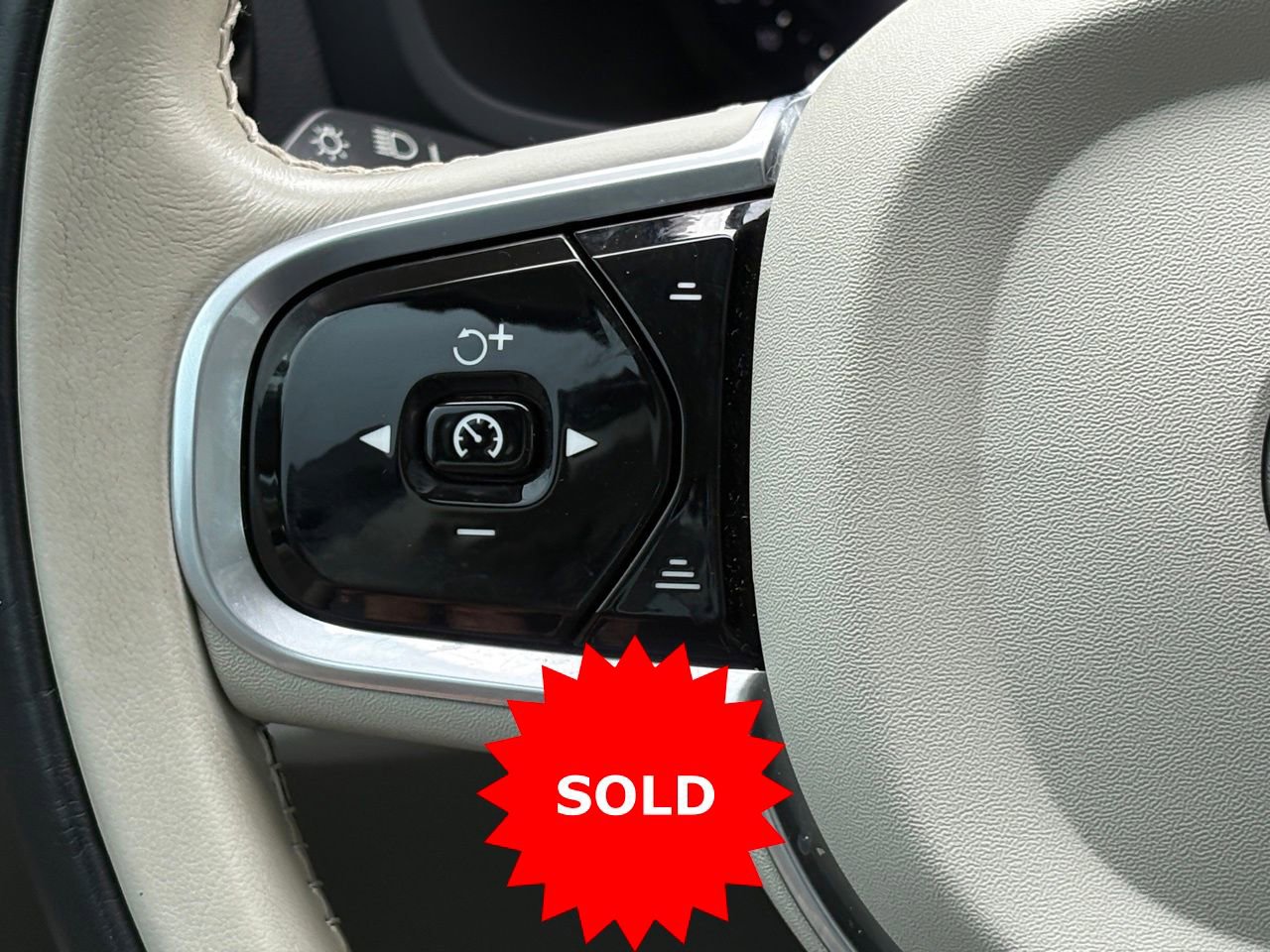 Certified 2023 Volvo S60 B5 Plus w/ Protection Package Premier image 18