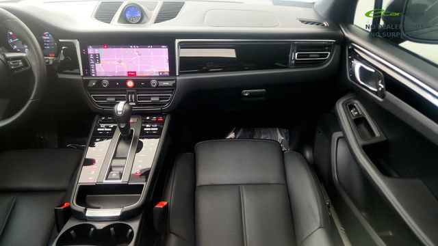 Used 2024 Porsche Macan S AWD/4WD image 52