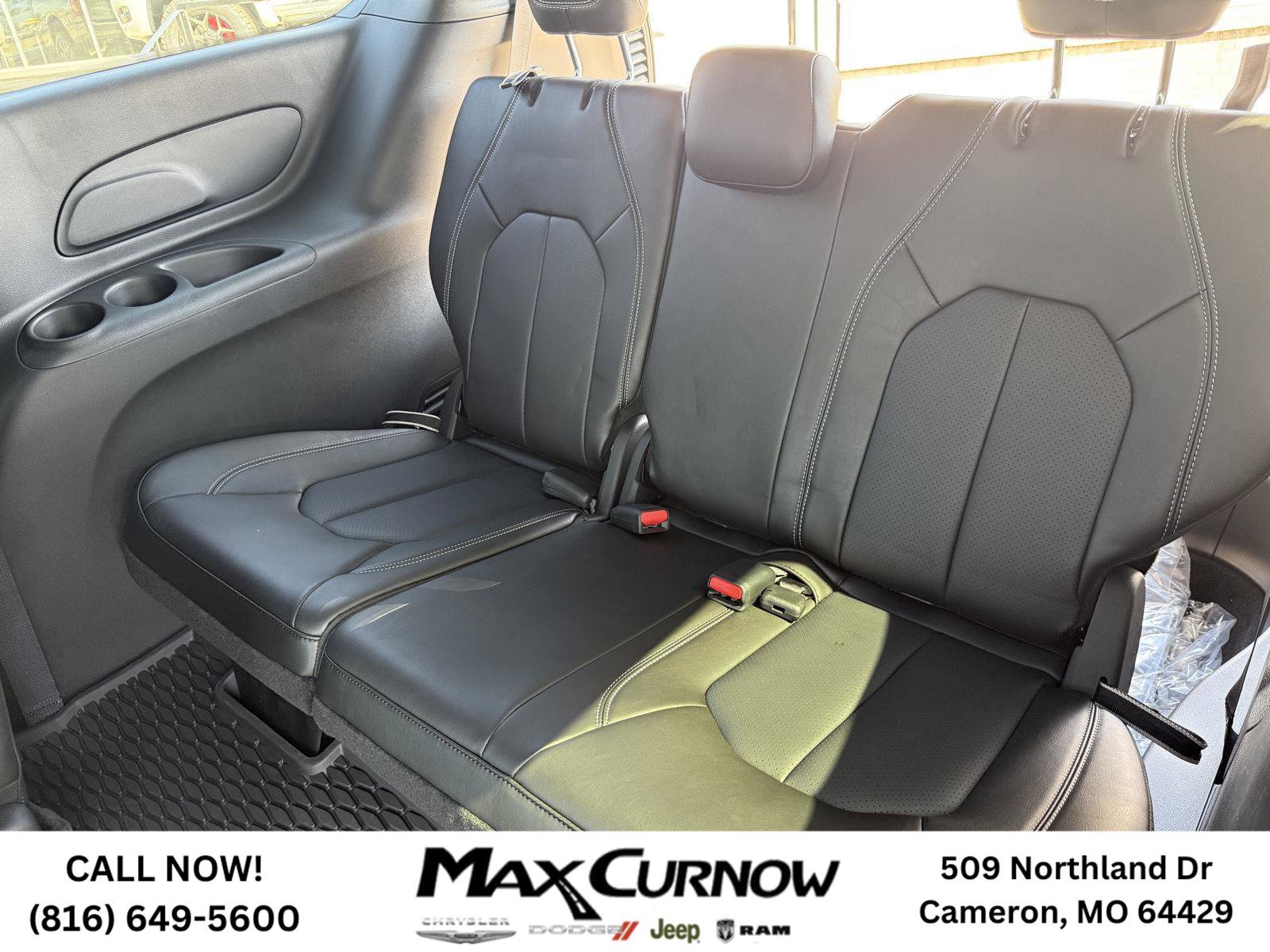 New 2026 Chrysler Voyager LX image 34