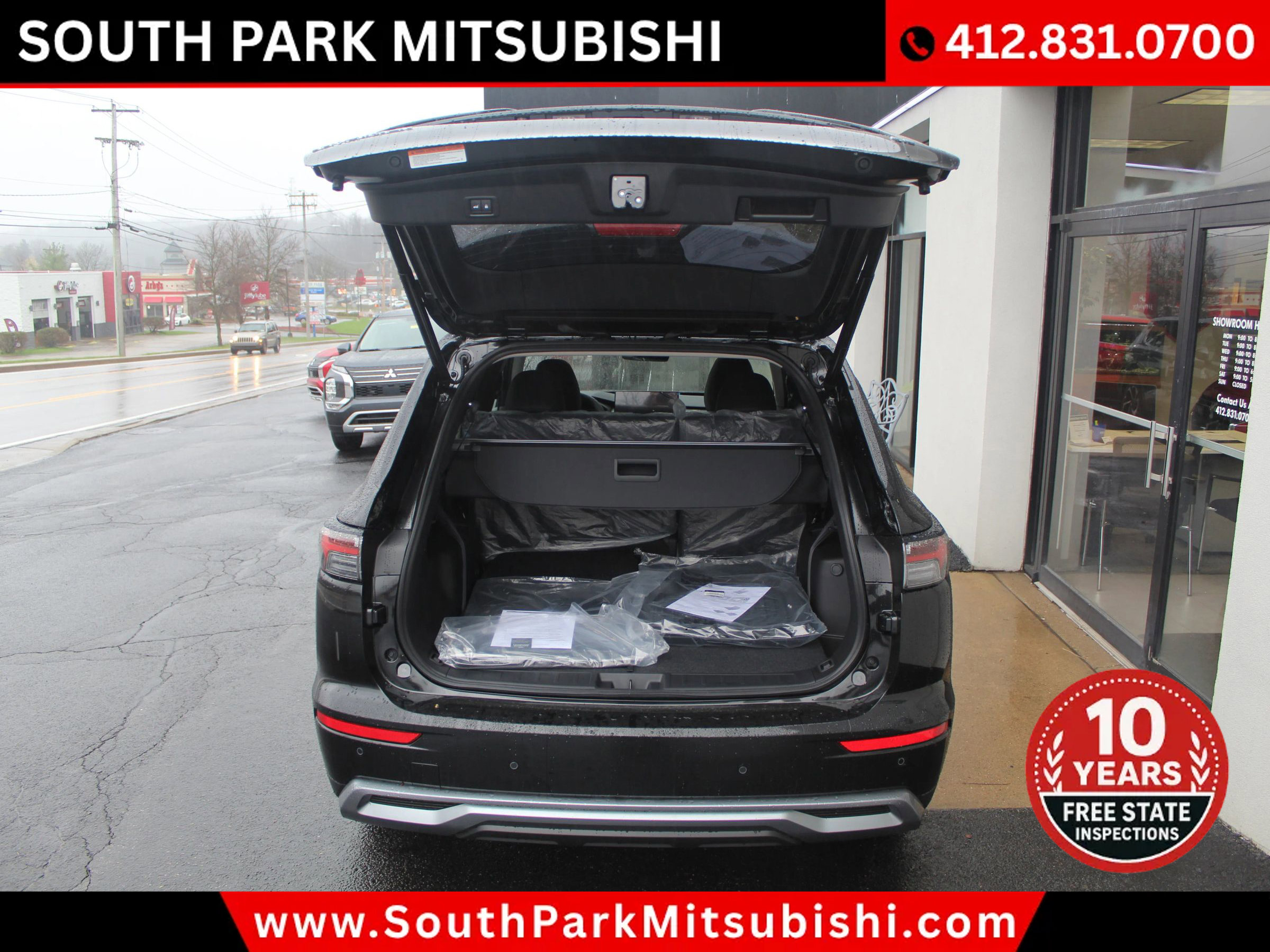 New 2025 Mitsubishi Outlander SE image 10