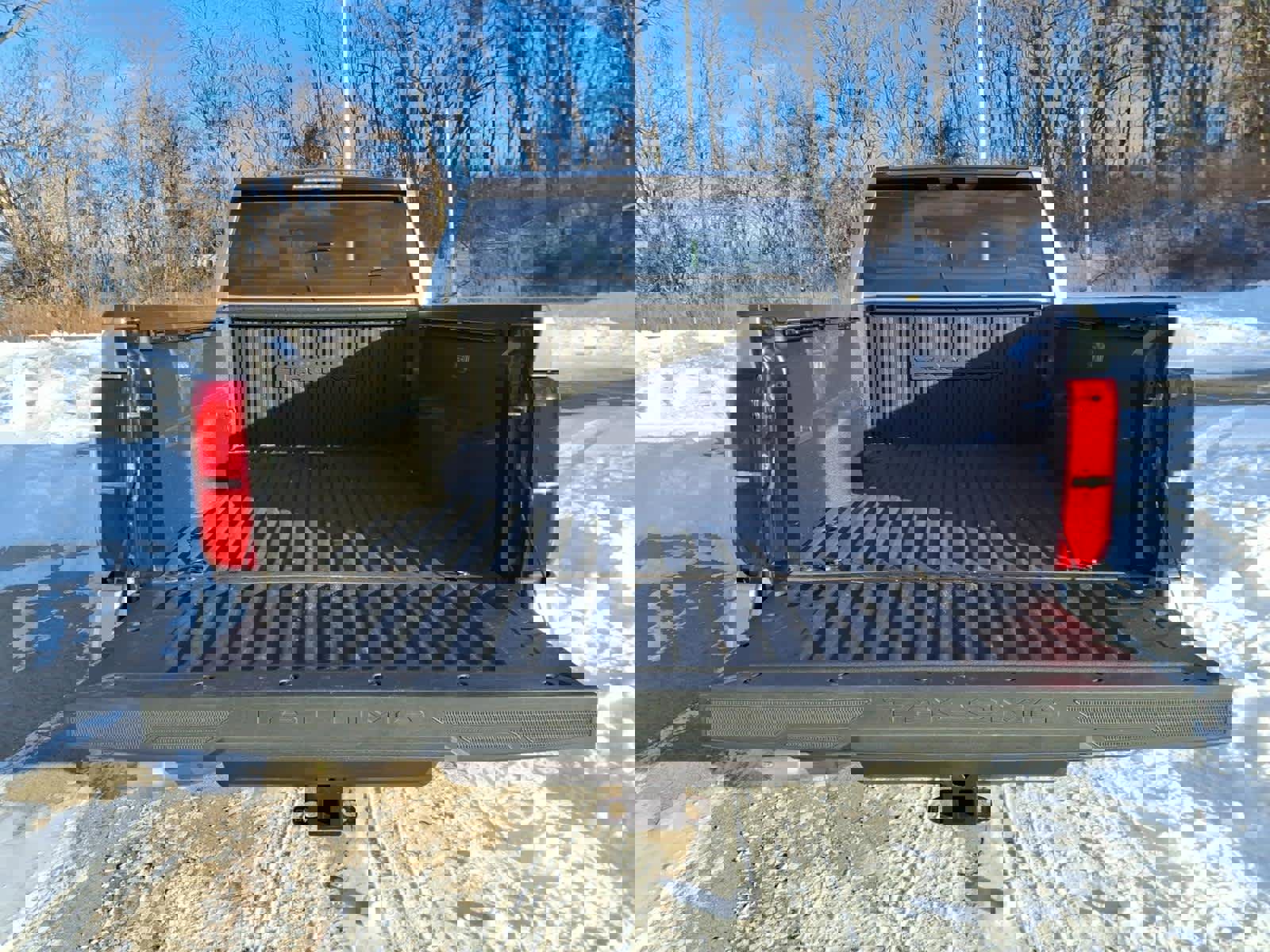 Used 2025 Toyota Tacoma SR5 image 11