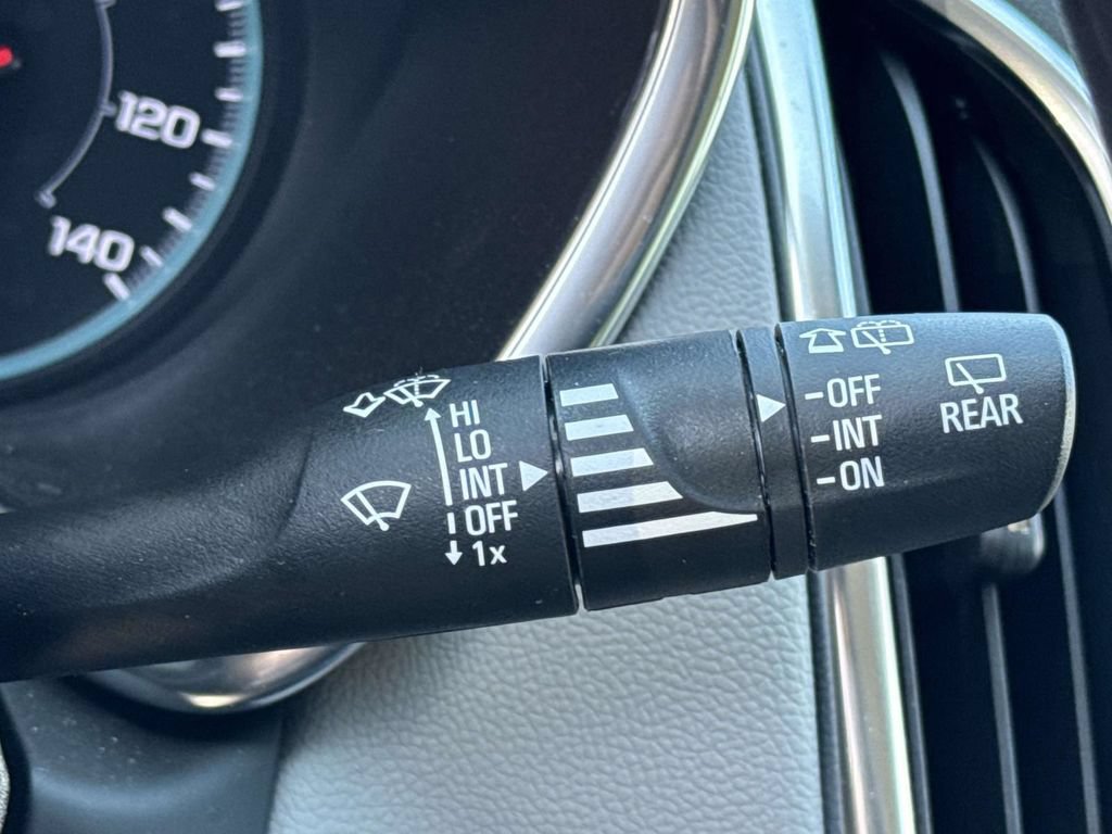 Used 2024 Chevrolet Equinox LS FWD image 24