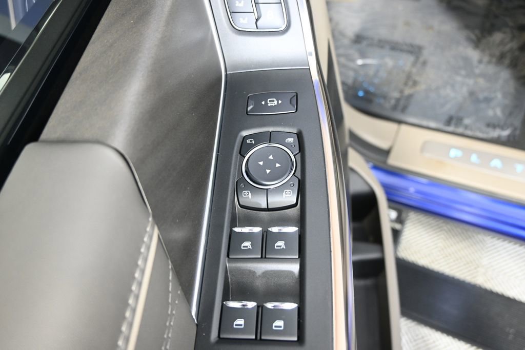 Used 2026 Ford F350 Platinum w/ Platinum Plus Package image 19