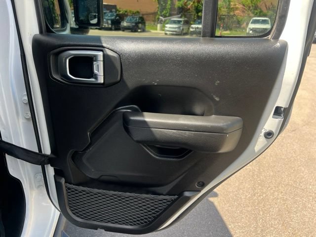 Used 2022 Jeep Gladiator Sport AWD/4WD image 12