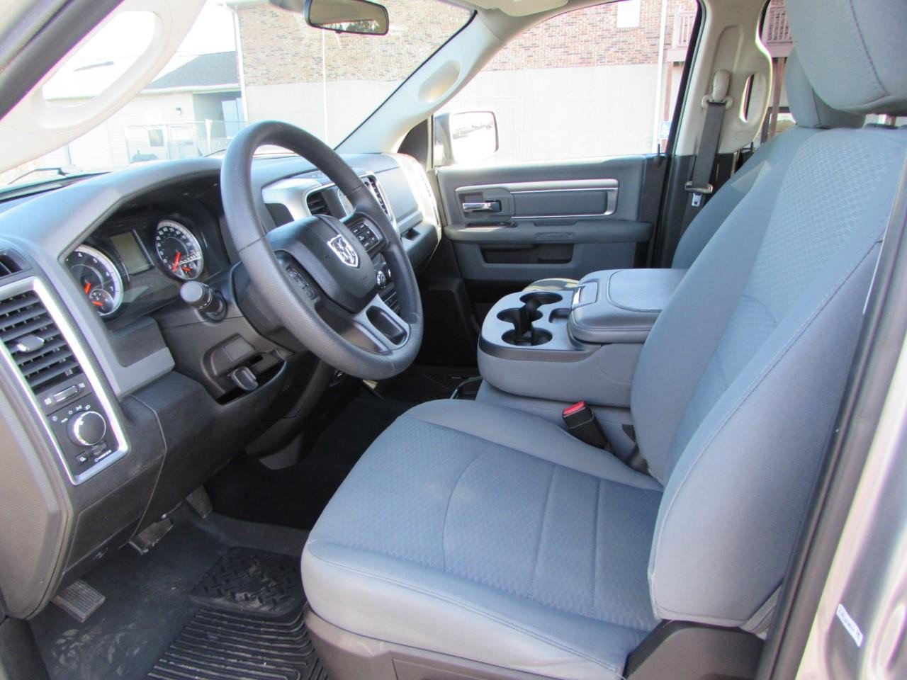 Used 2019 RAM 1500 Classic SLT image 15
