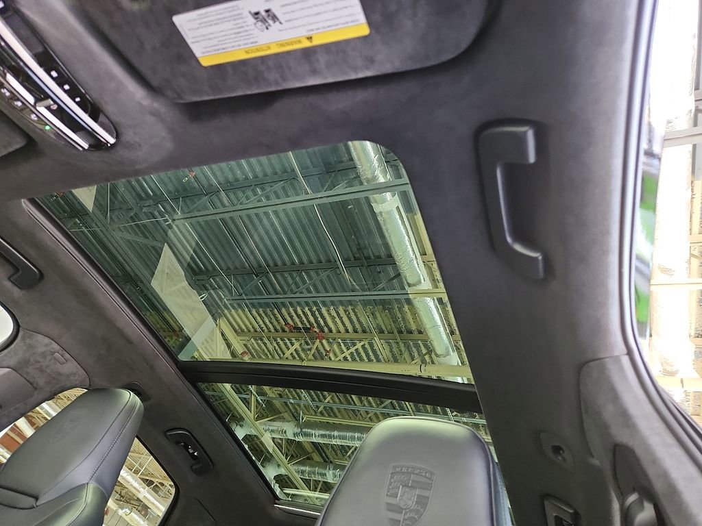 Certified 2023 Porsche Cayenne GTS image 14