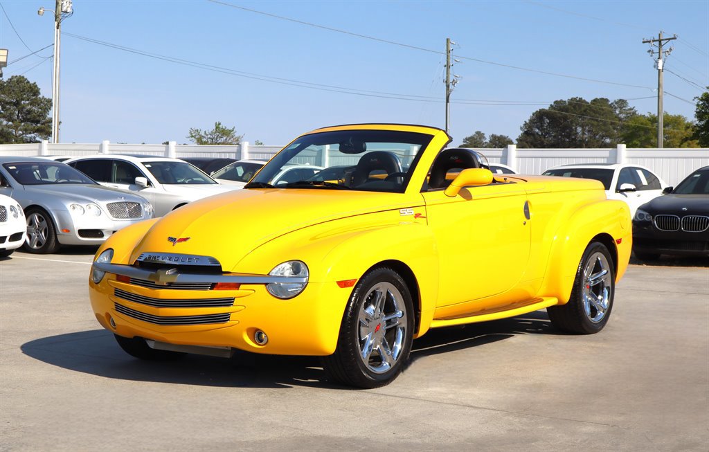 Used 2003 Chevrolet SSR w/ Preferred Equipment Group RWD image 5