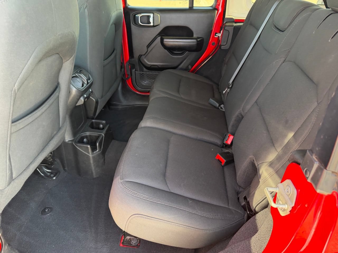 Used 2023 Jeep Wrangler Unlimited Sport AWD/4WD image 33