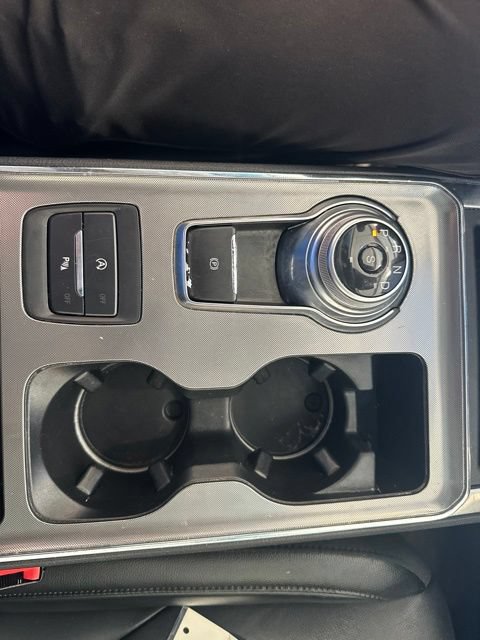 Used 2022 Ford Edge Titanium AWD/4WD image 24