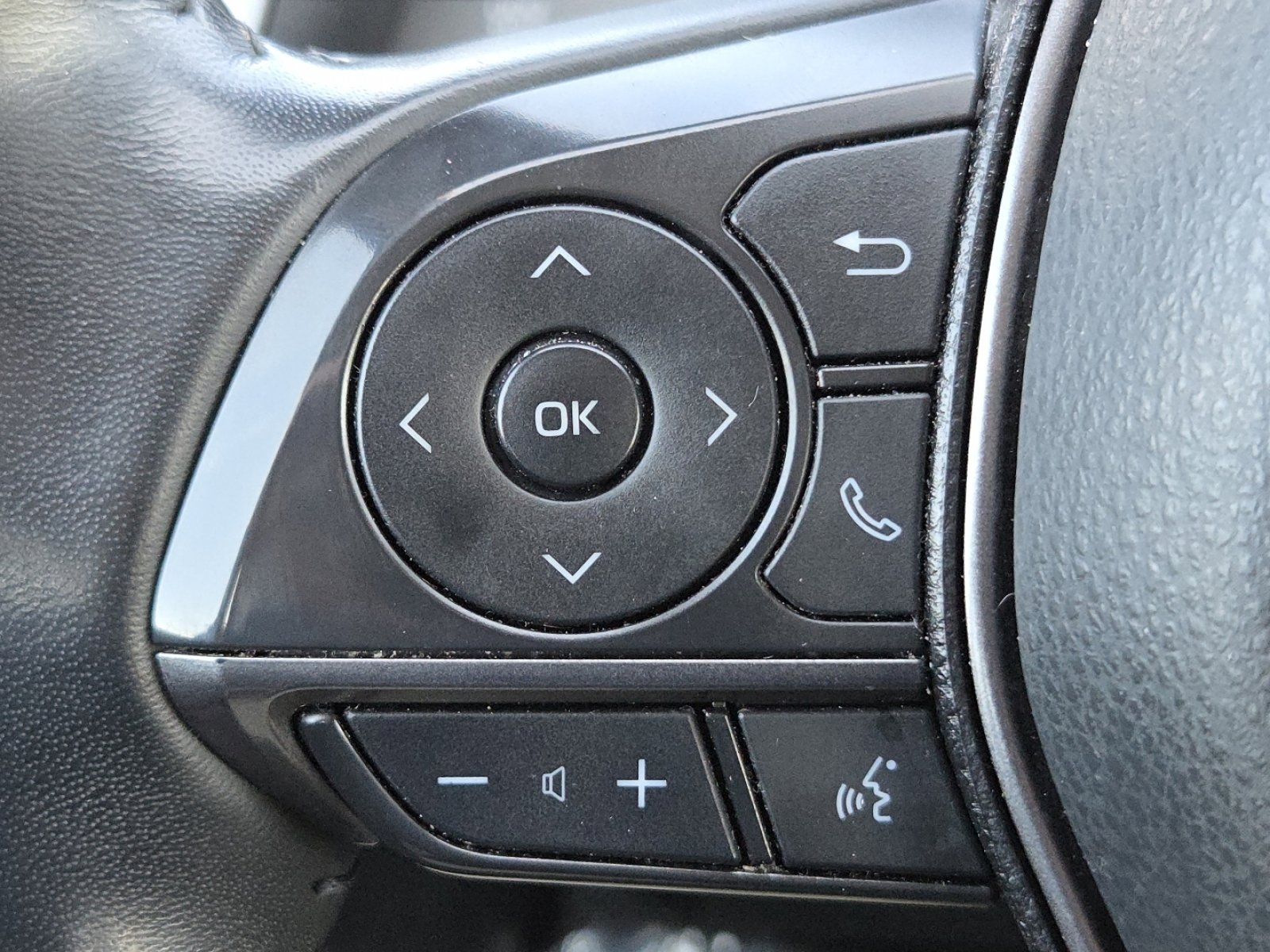 Used 2023 Toyota Camry XSE w/ Cold Weather Package image 13
