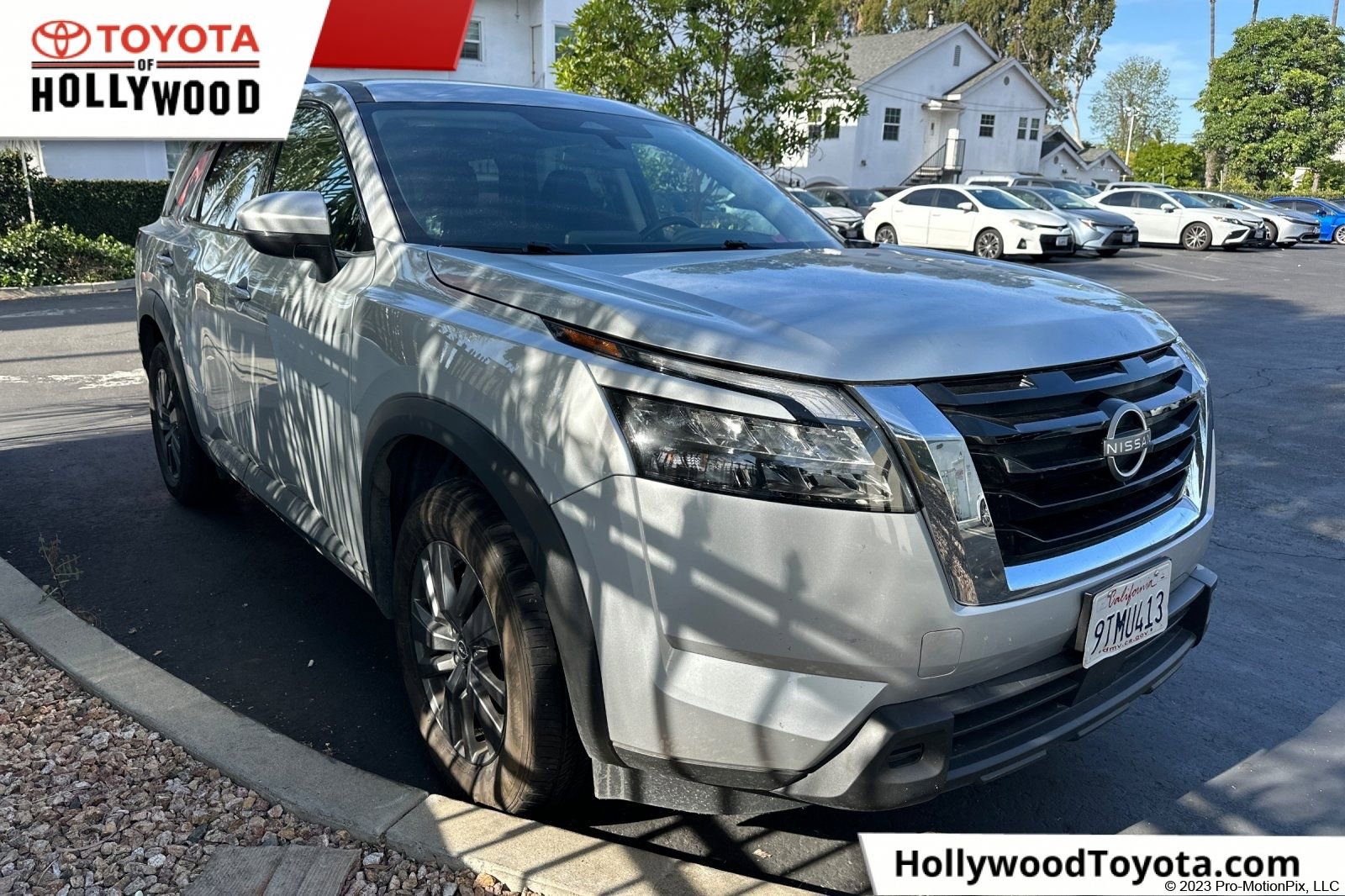 Used 2025 Nissan Pathfinder SV