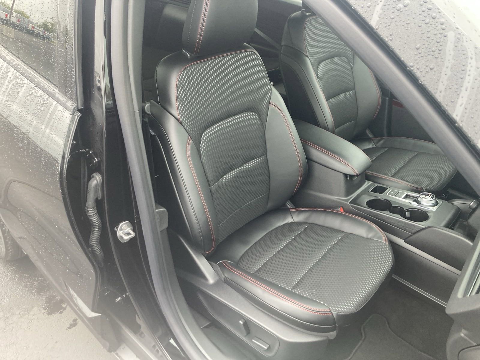 New 2024 Ford Escape ST-Line Select w/ Tech Pack #2 image 28