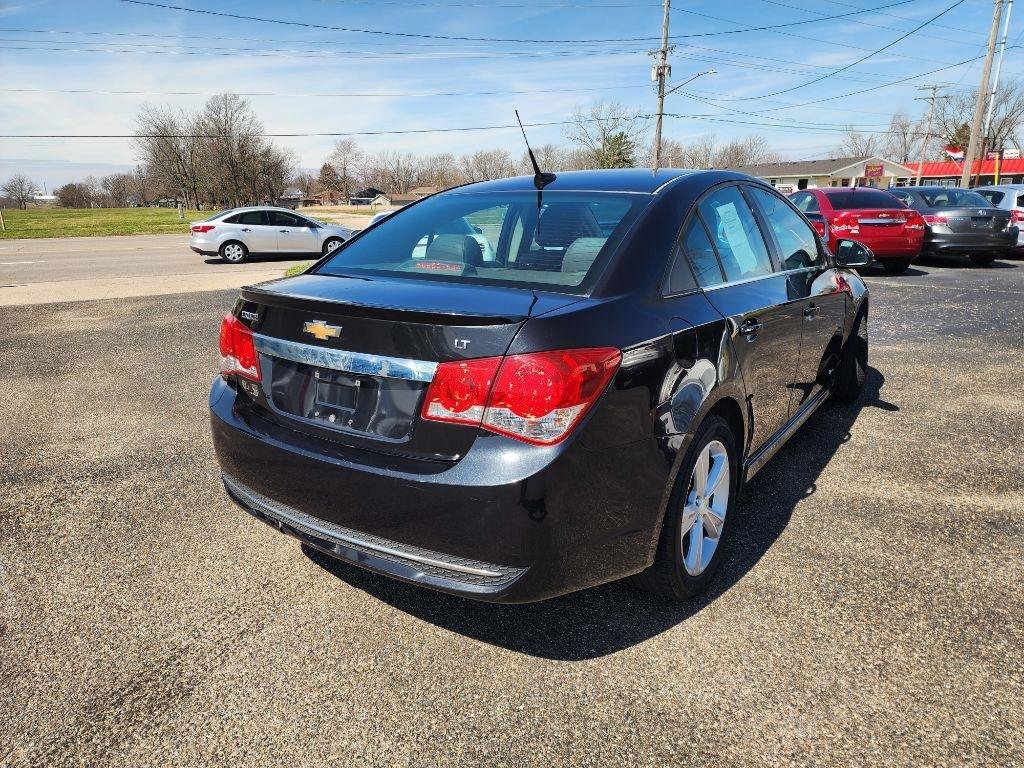 Used 2014 Chevrolet Cruze LT w/ RS Package FWD image 5
