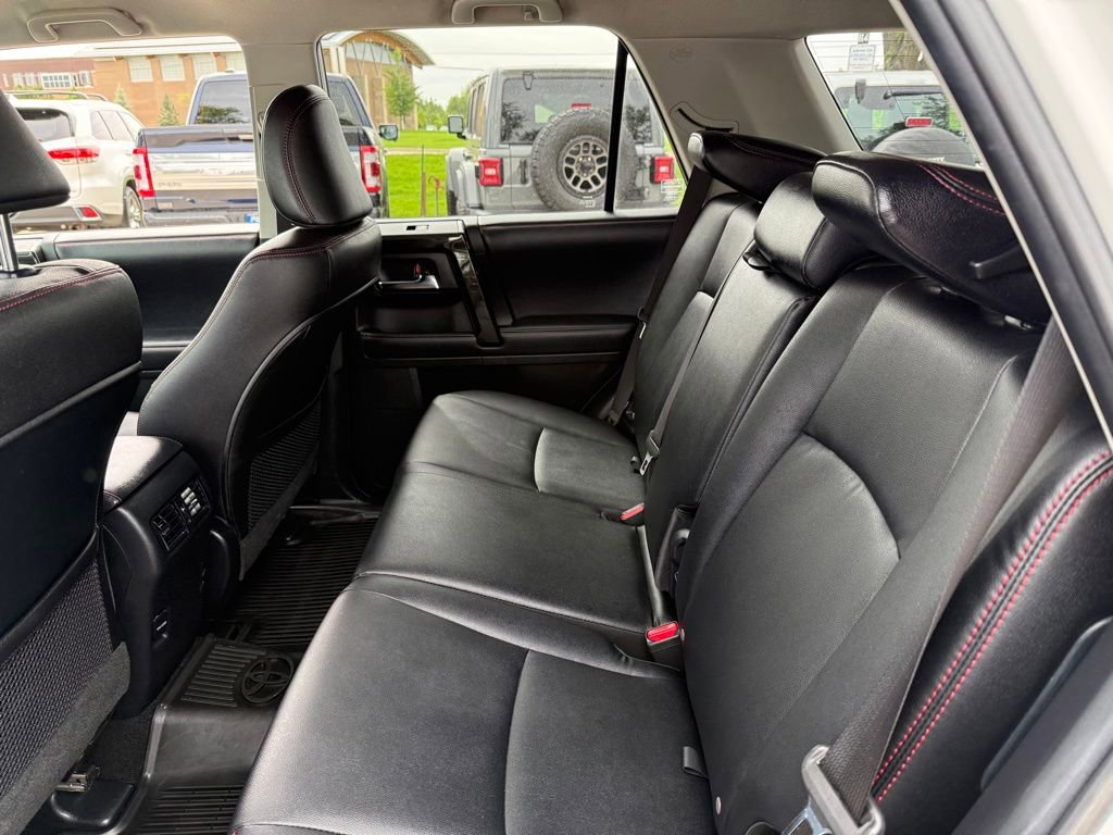 Used 2018 Toyota 4Runner TRD Off-Road Premium AWD/4WD image 14