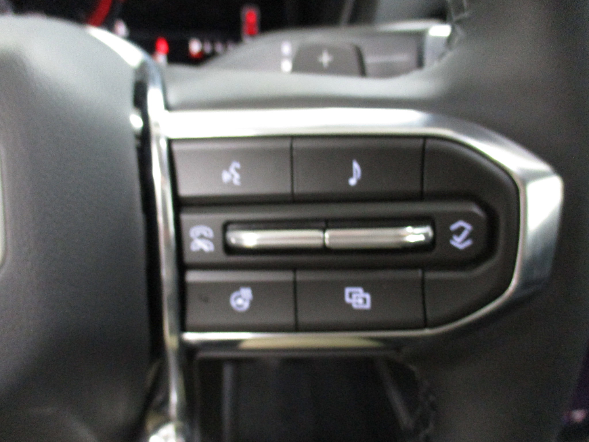 New 2026 GMC Terrain Denali AWD/4WD image 23
