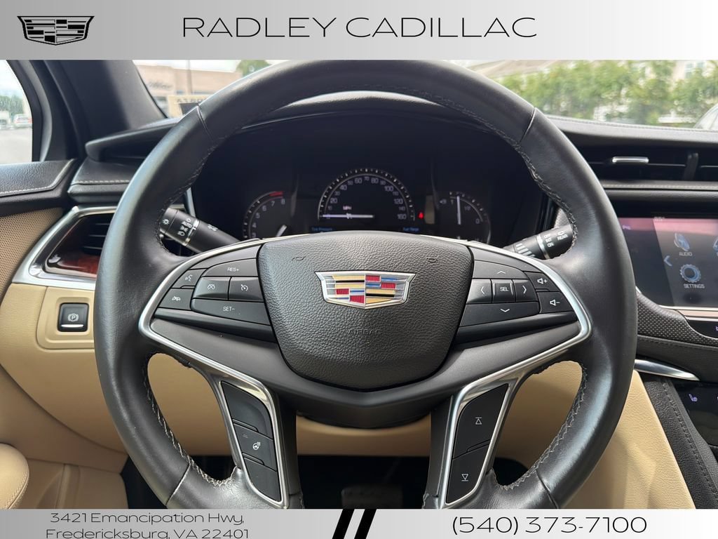 Used 2017 Cadillac XT5 Luxury FWD image 5
