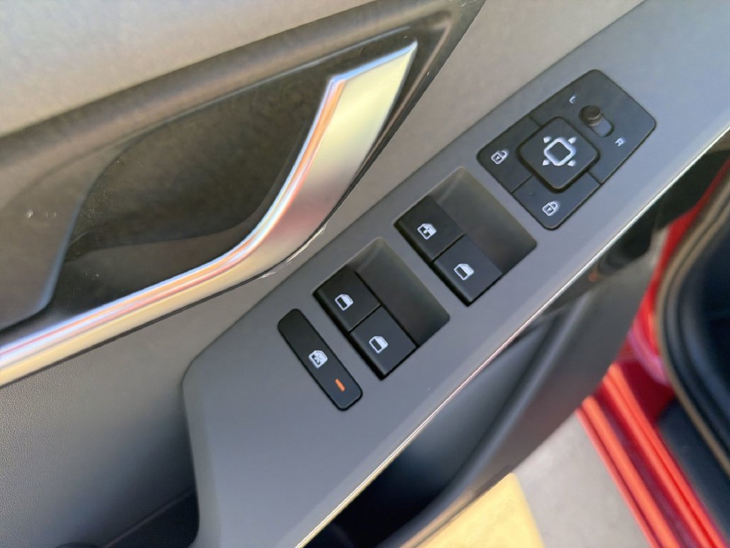 New 2026 Kia Niro EX FWD image 16