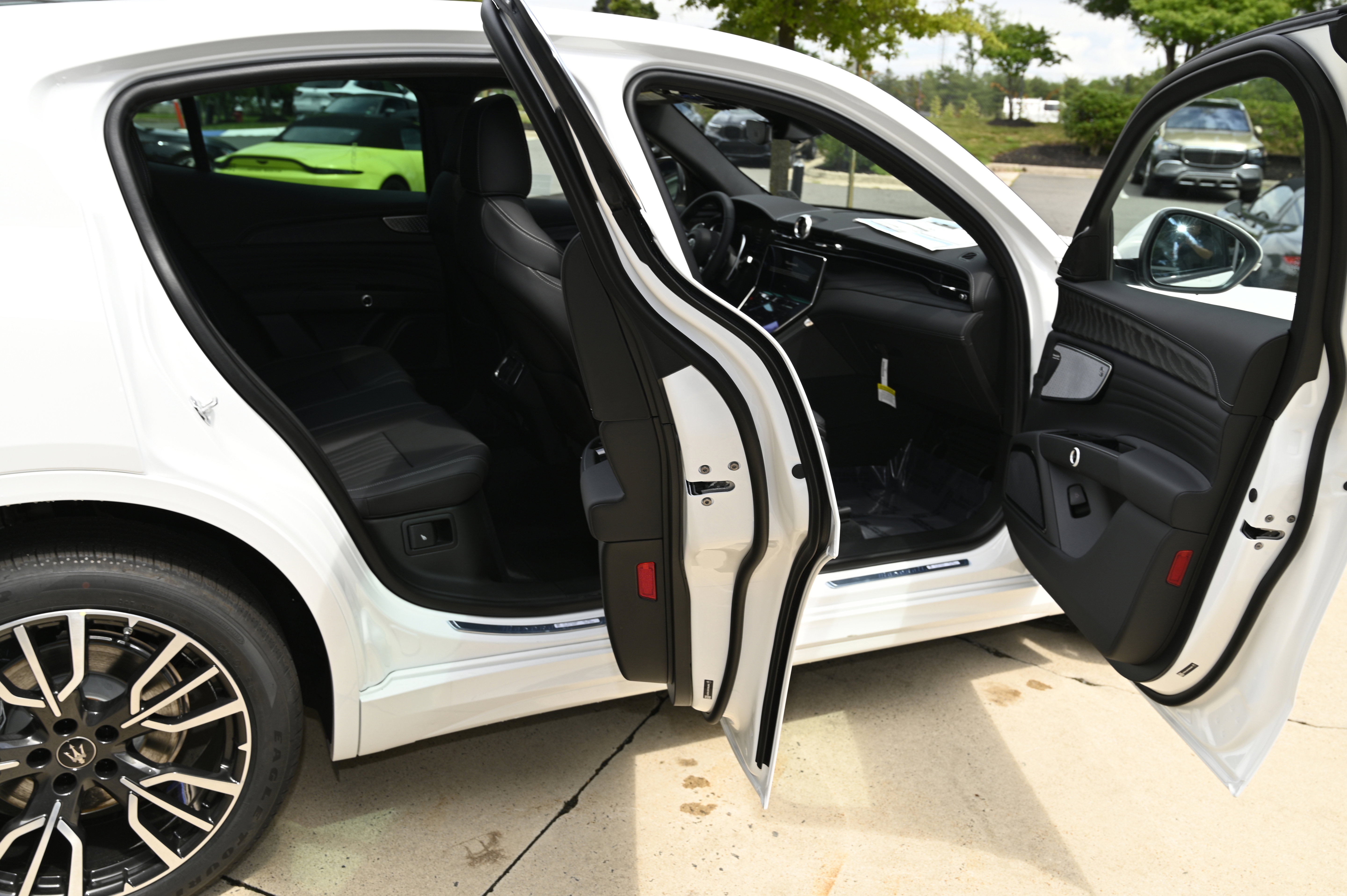 New 2025 Maserati Grecale GT image 50