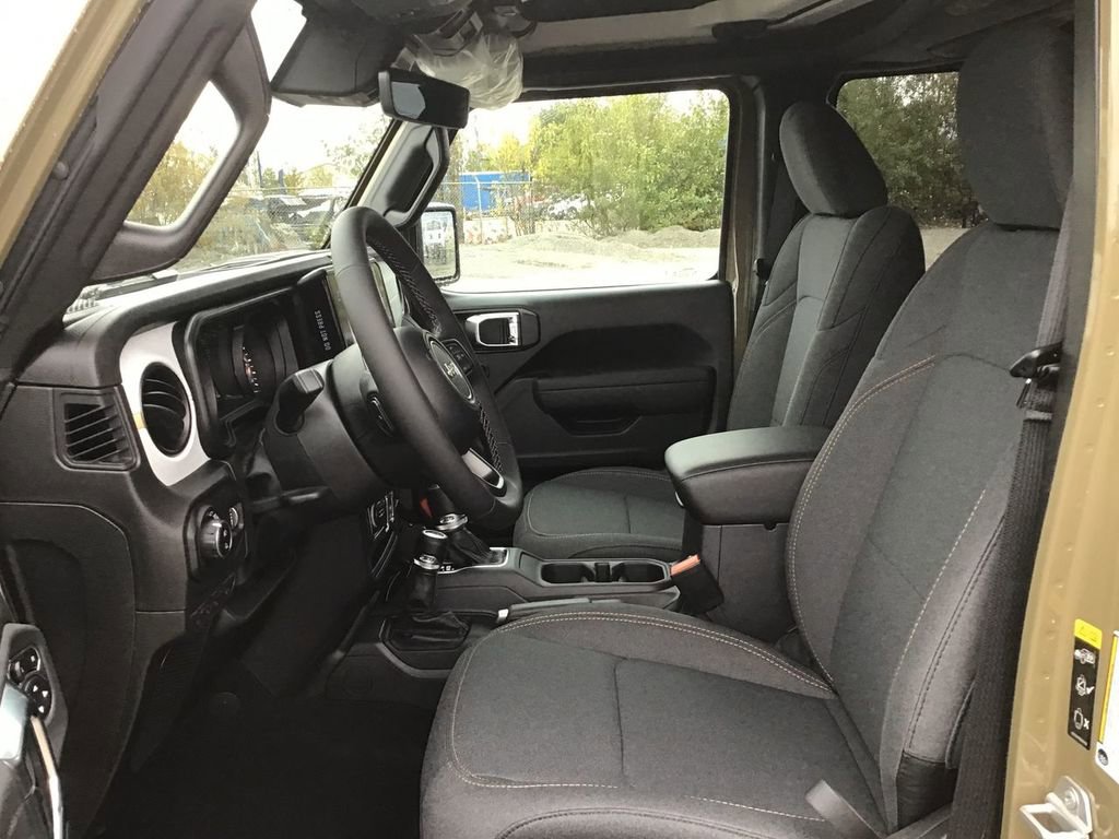 New 2025 Jeep Gladiator Sport image 12