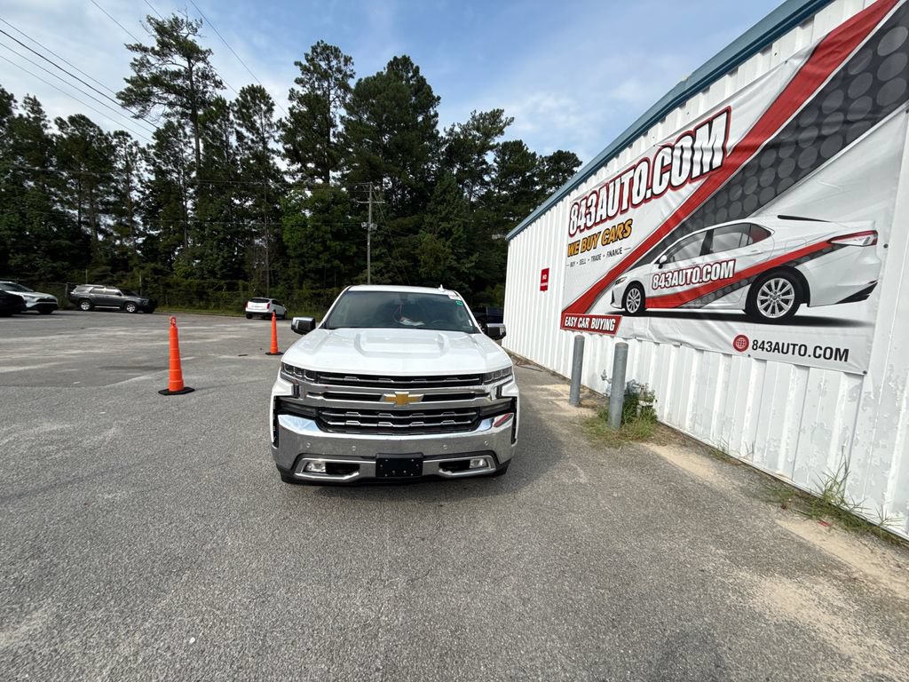 Used 2020 Chevrolet Silverado 1500 LTZ w/ LTZ Convenience Package AWD/4WD image 3
