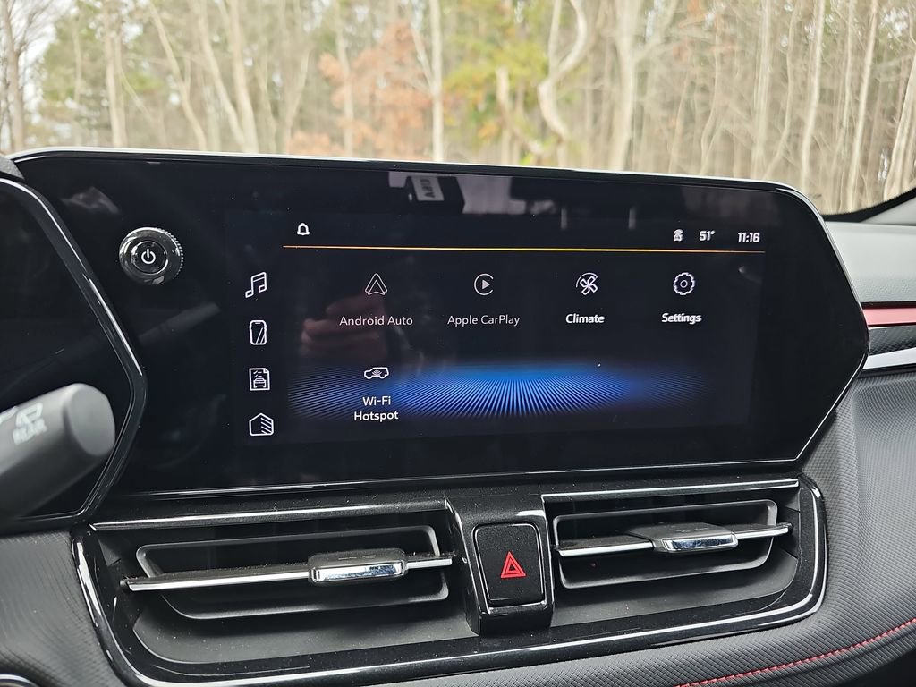 Used 2025 Chevrolet TrailBlazer RS w/ Convenience Package image 23