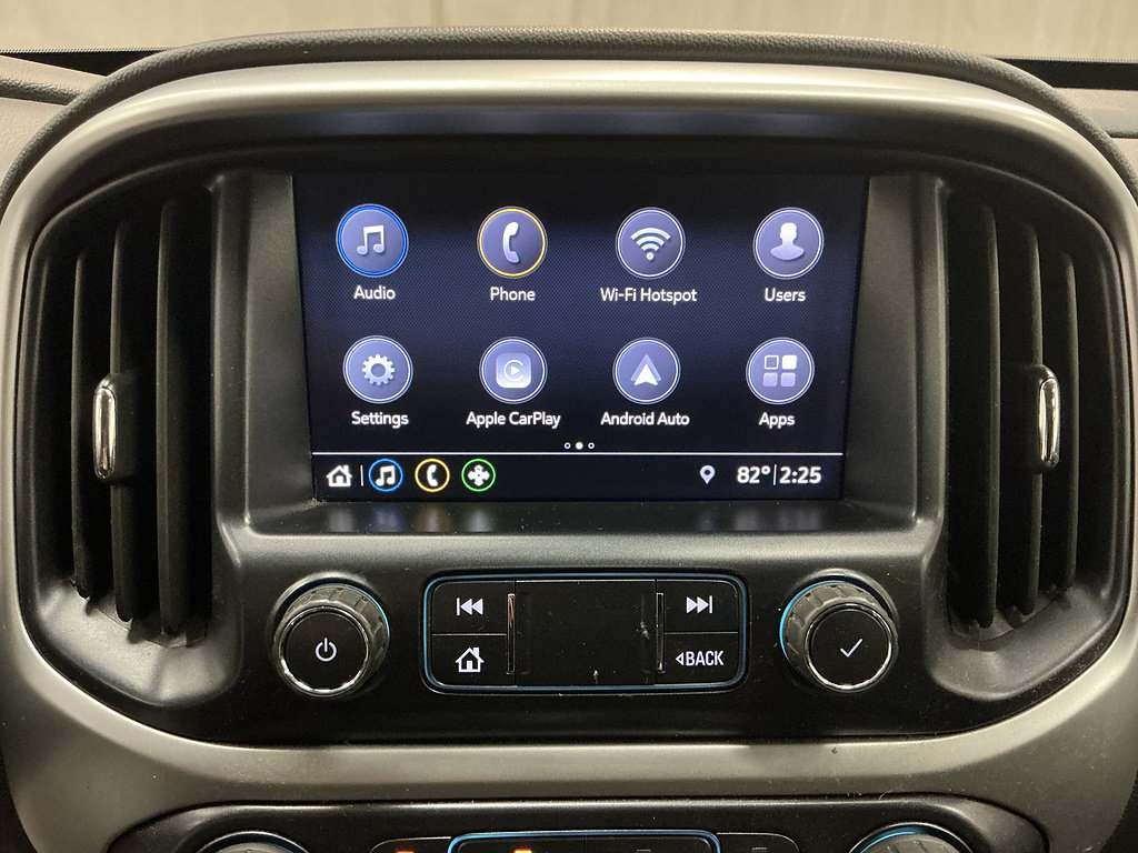 Used 2020 Chevrolet Colorado LT AWD/4WD image 14