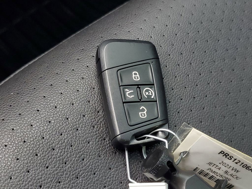 Used 2023 Volkswagen Jetta SE FWD image 28