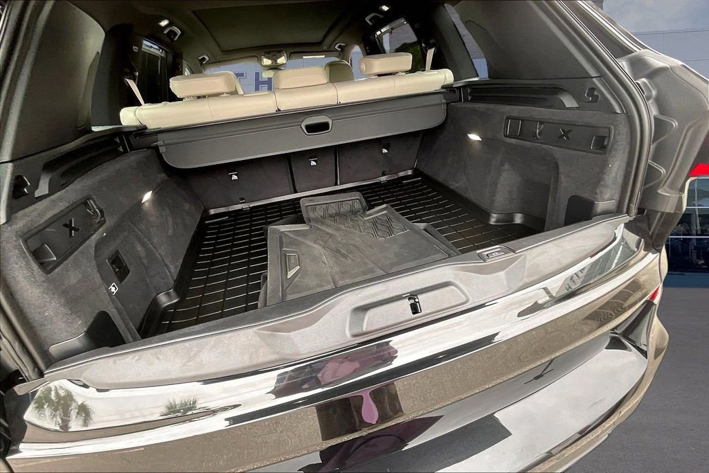 Used 2025 BMW X5 M60i image 26