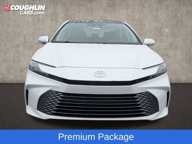 Used 2025 Toyota Camry XLE w/ Premium Plus Package image 3
