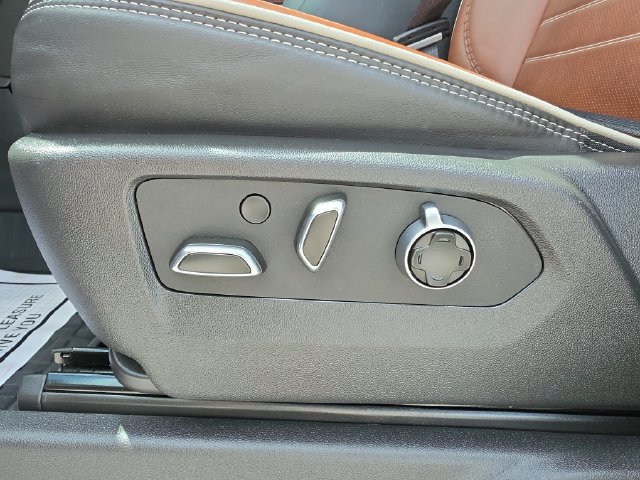 Certified 2025 GMC Sierra 2500 Denali Ultimate AWD/4WD image 19