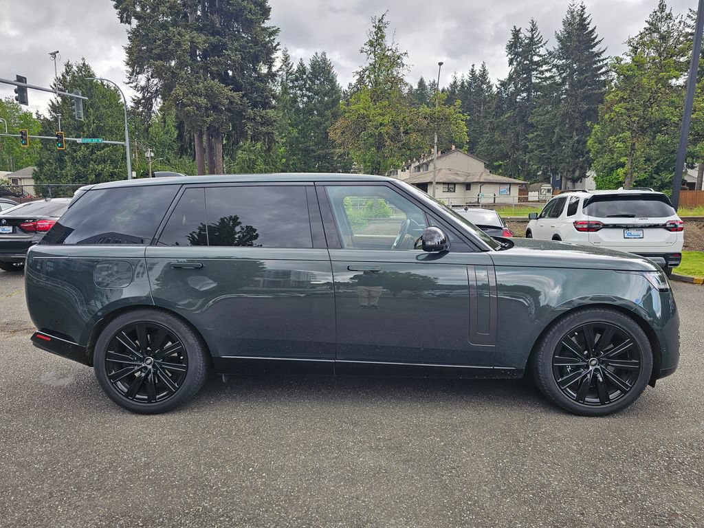 Used 2023 Land Rover Range Rover Long Wheelbase SE AWD/4WD image 4