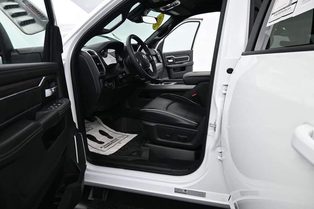 Used 2026 RAM 3500 Laramie w/ Night Edition AWD/4WD image 12