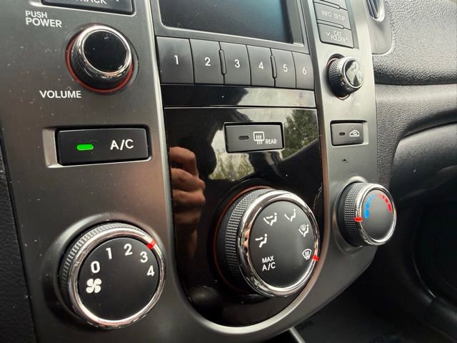 Used 2013 Kia Forte EX FWD image 26