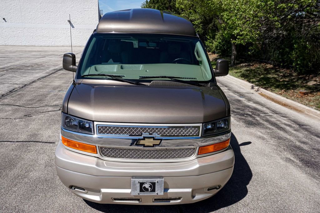 Used 2017 Chevrolet Express 2500 RWD image 28