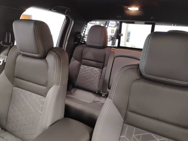 New 2026 Nissan Frontier SV w/ Tow Package AWD/4WD image 14