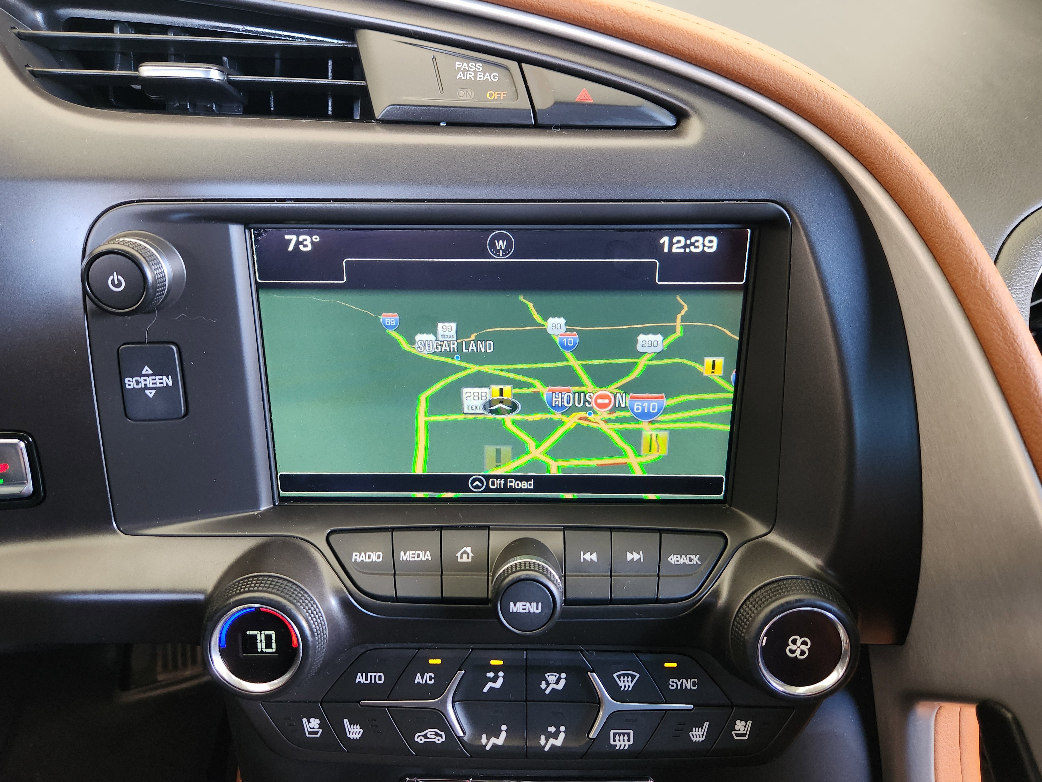 Certified 2018 Chevrolet Corvette 2LT w/ 2LT Preferred Equipment Group image 17