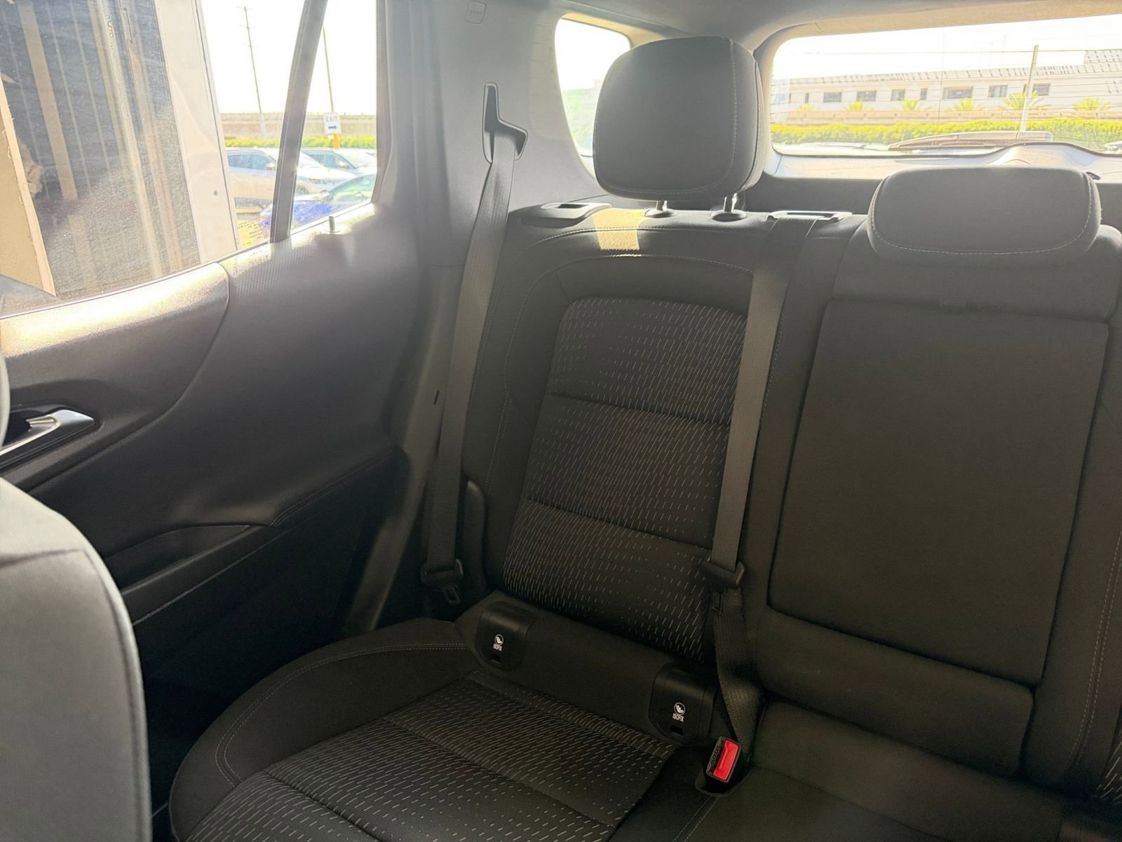 Used 2025 Chevrolet Equinox LT image 38